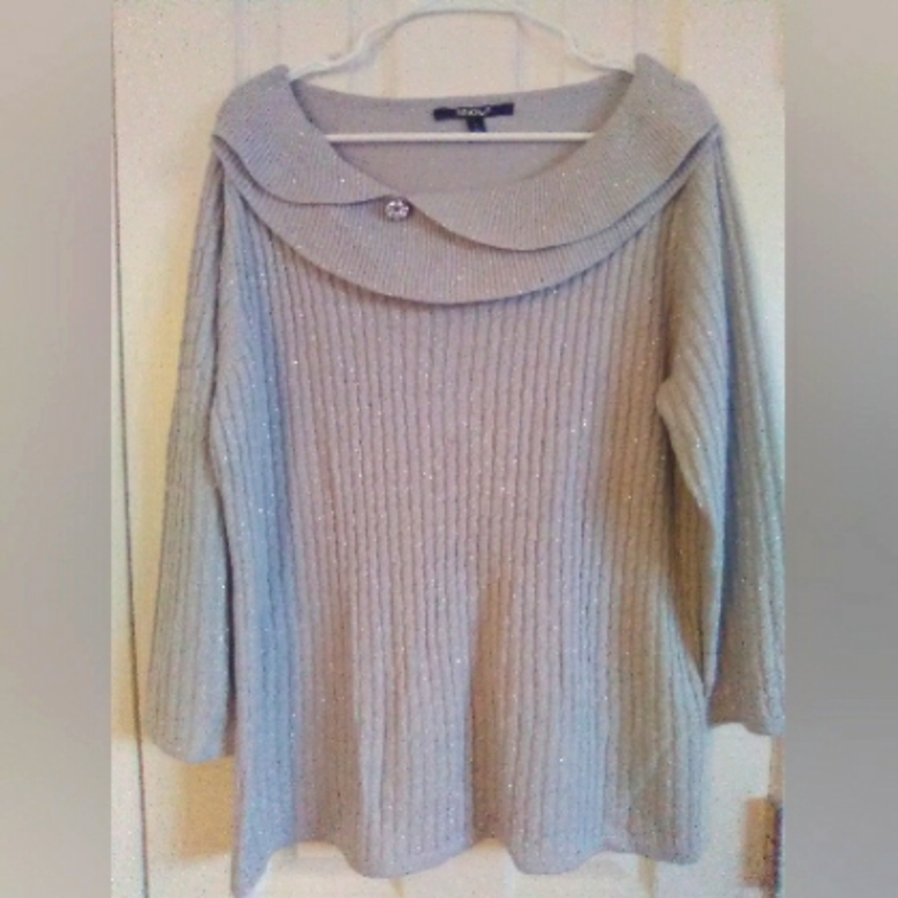 Grey Sweater Tunic with rhinestone button